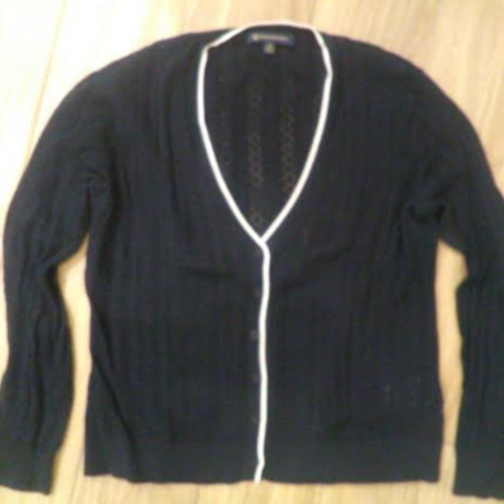 Brooks Brothers navy women's sweater size medium.